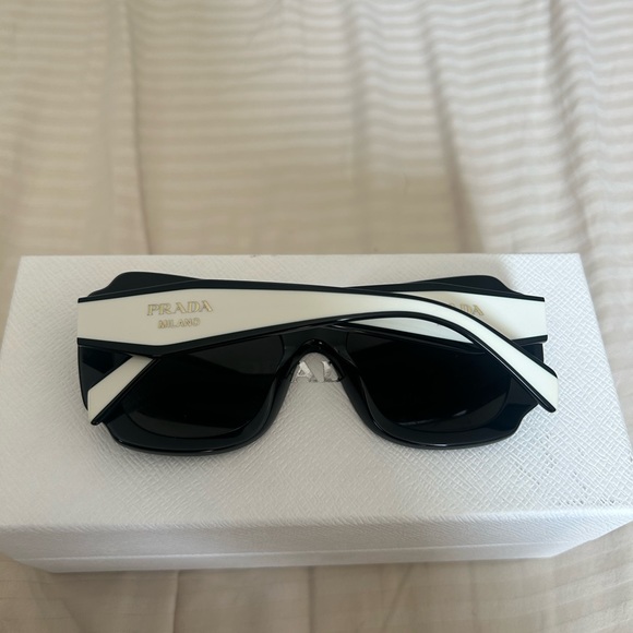 PRADA PR 16Y6F Sunglasses - Picture 5 of 7